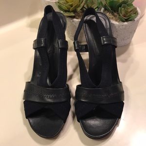 Donald J Pliner Navy Mesh Nappa sandals sz 7 1/2 N